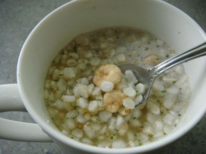 ヘルシーキューピー玄米雑炊「海老コンソメ」味